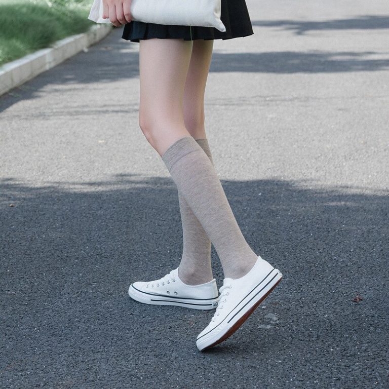 Kniestrümpfe Für Damen – 4 Paar Lange Baumwollsocken In 4 Farben, 35 Cm Hoch, Bequem & Stylisch