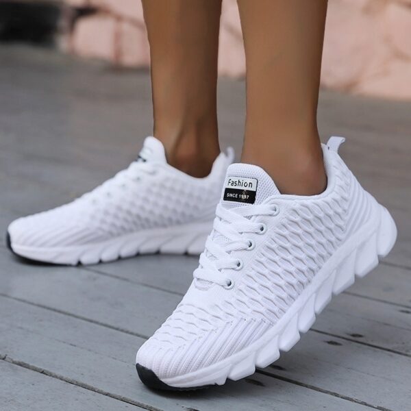 2020 Mesh Frauen Turnschuhe Atmungsaktive Frauen Flache Schuhe Leichte Casual Schuhe Damen Lace-up Deportivas Mujer Chaussures Femme