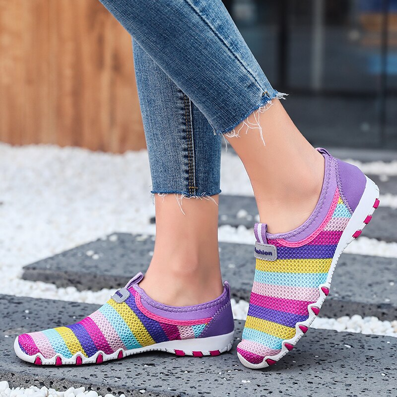 Frauen Vulkanisieren Schuhe Licht Turnschuhe Atmungsaktives Mesh Sommer Schuhe Slip-On Socke Faulenzer Walking Strand Schuhe Plus Größe 43 44 – Bild 3