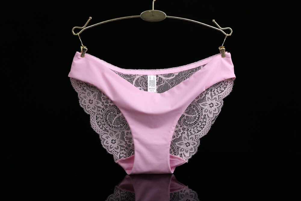 2668581159_2123031421