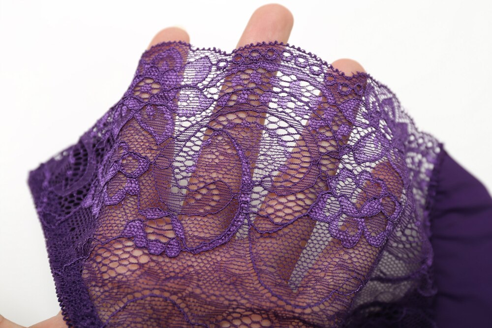 2666435431_2123031421