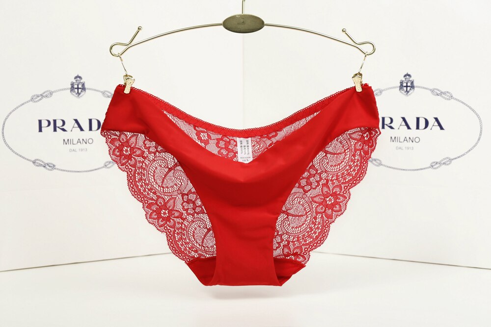 2666423917_2123031421