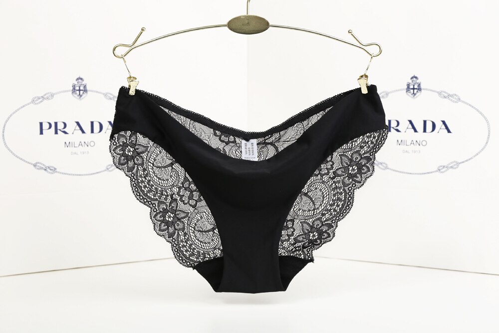 2666426878_2123031421