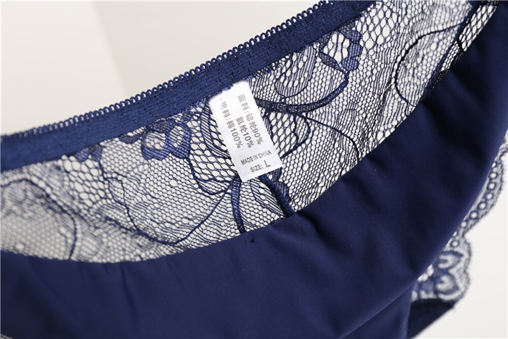 2666411995_2123031421