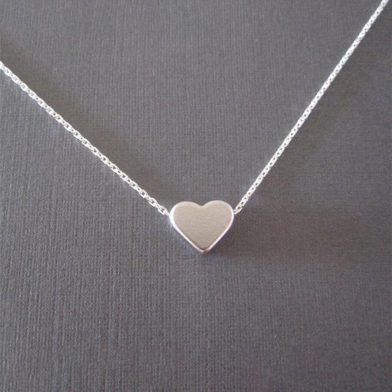 Simple-Trendy-Heart-Clavicle-Pendant-Necklace-For-Women-Female-Elegant-Gold-Chain-Necklaces-Ladies-Heart-Shaped (2)