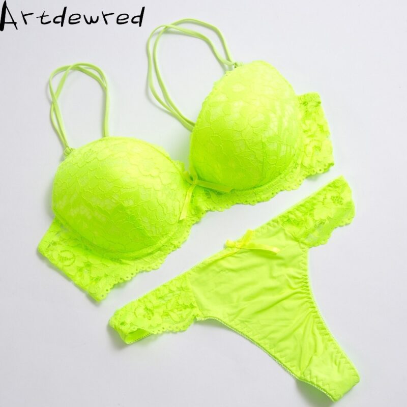 Hohe qualität Tiefen V Sexy Plus größe Push-up Bh set Blumenstickerei spitze Frauen Unterwäsche set Bh und Höschen 34 36 38 40 42 BCD