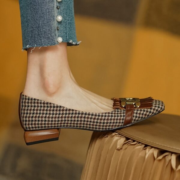 Neue Echtes Leder Schuhe Frauen Mode Quaste Perlen Frühling Pumpen Zehe Slip-On Casual Schuhe Starke Ferse Plus größe 34-40