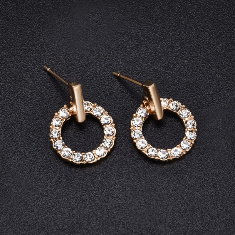 Neue Mode Frauen Stud Hochzeit Ohrringe Einfache Hypoallergen Kreis Exquisite Mini Ohrringe Weiblichen Schmuck 2019 Großhandel