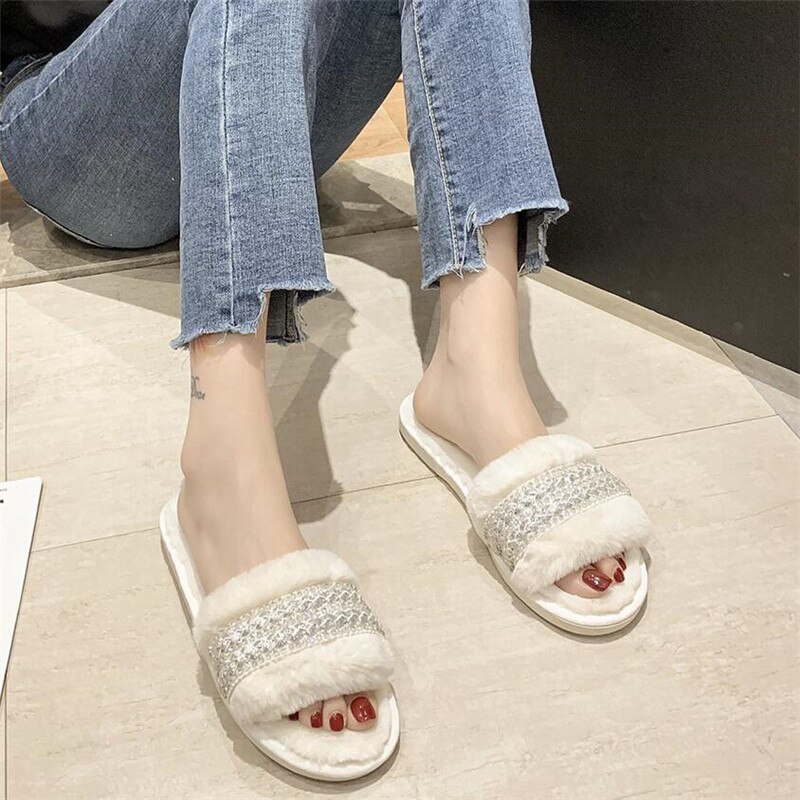 Winter Mode Frauen Hause Hausschuhe Faux Pelz Warme Schuhe Frau Slip auf Wohnungen Diamant Dekoration 1,5 cm Ferse Plus Größe 43 hausschuhe – Bild 3
