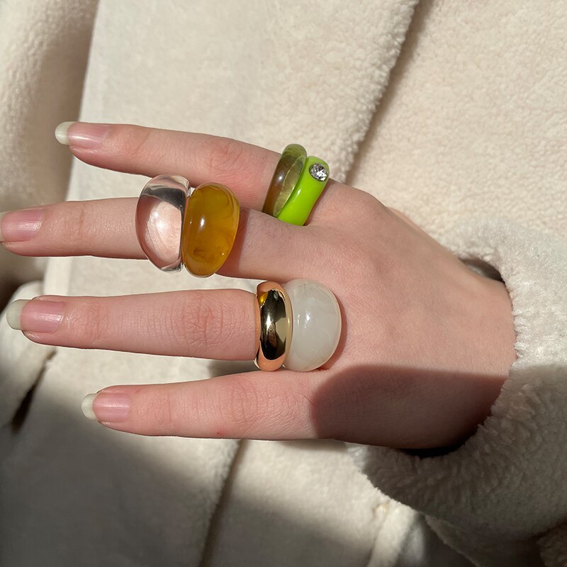 HUANZHI 2021 Neue Bunte Transparente Harz Acryl Strass Geometrische Platz Runde Ringe Set für Frauen Schmuck Reise Geschenke – Bild 5